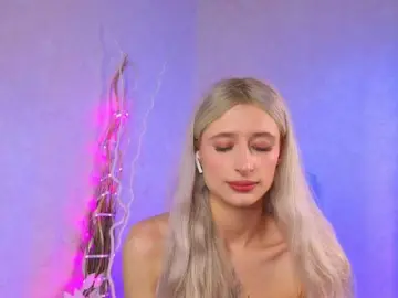 LuxuryBarbie  live sex cam