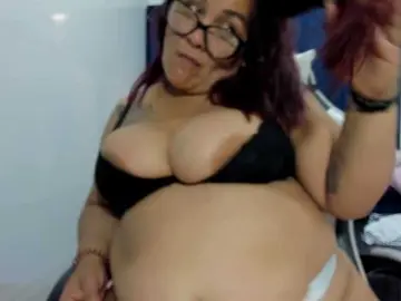 RachelleWoods69  live sex cam