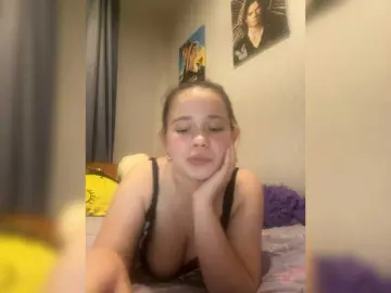 RiaLowelyt  live sex cam