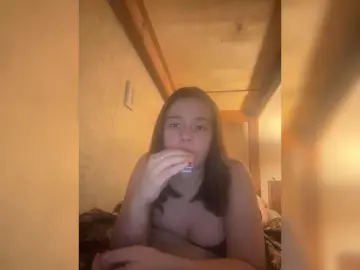 RiaLowelyt  live sex cam