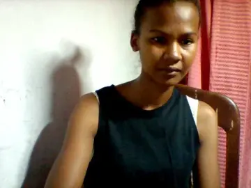 SexyXwels  live sex cam