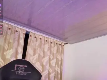 Cristalbroke-tay  live sex cam