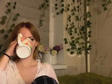 -LisaMeow-  live sex cam