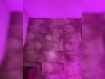 Azilanomi  live sex cam