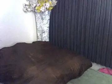 Caramel01  live sex cam
