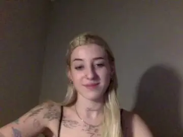 EmmyHot  live sex cam