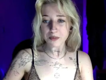 EmmyHot  live sex cam