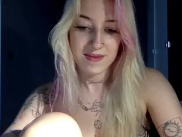 EmmyHot  live sex cam