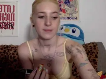 EmmyHot  live sex cam