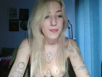 EmmyHot  live sex cam