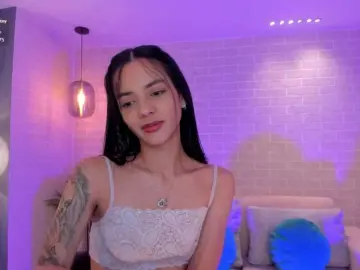 HannahJames  live sex cam