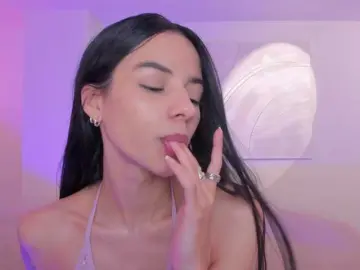 HannahJames  live sex cam