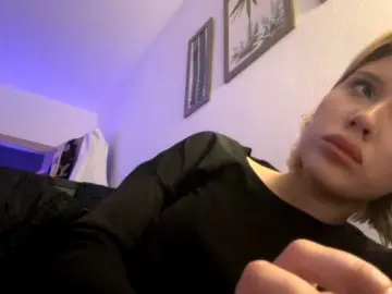 HazelKims  live sex cam