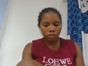 Juliah1a  live sex cam