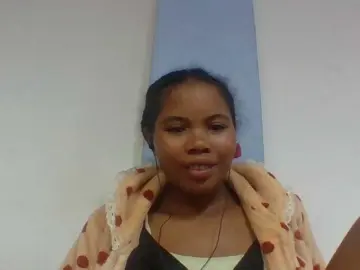 Juliah1a  live sex cam
