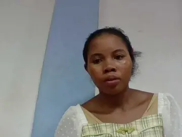 Juliah1a  live sex cam