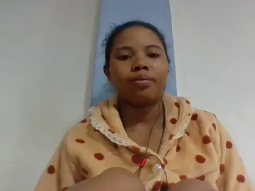 Juliah1a  live sex cam