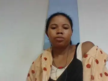 Juliah1a  live sex cam