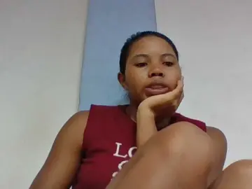 Juliah1a  live sex cam
