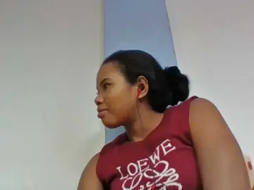 Juliah1a  live sex cam