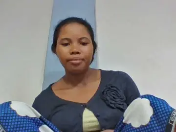 Juliah1a  live sex cam