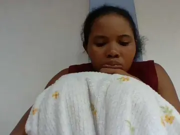 Juliah1a  live sex cam