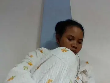 Juliah1a  live sex cam