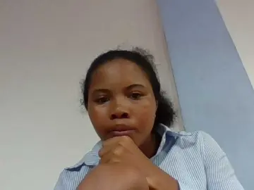 Juliah1a  live sex cam