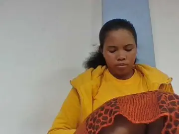 Juliah1a  live sex cam