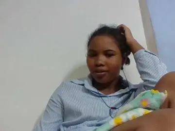 Juliah1a  live sex cam