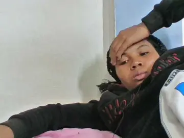 Juliah1a  live sex cam