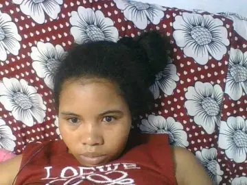 Juliah1a  live sex cam