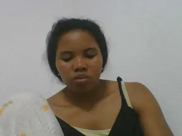 Juliah1a  live sex cam