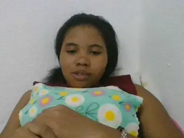 Juliah1a  live sex cam