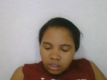 Juliah1a  live sex cam