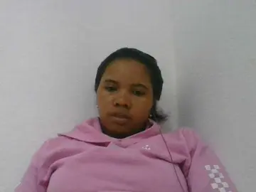 Juliah1a  live sex cam