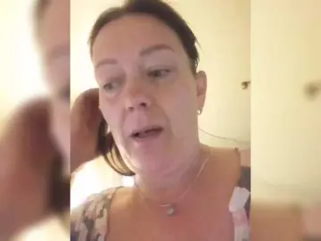 Klassnaya-1  live sex cam