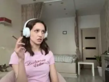 SunniCunningan  live sex cam