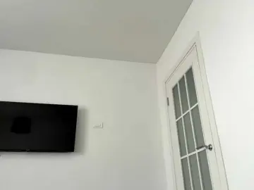 SunniCunningan  live sex cam