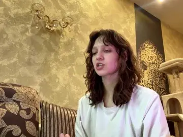 SunniCunningan  live sex cam