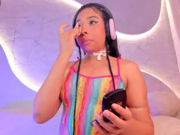 Sweet-arii  live sex cam