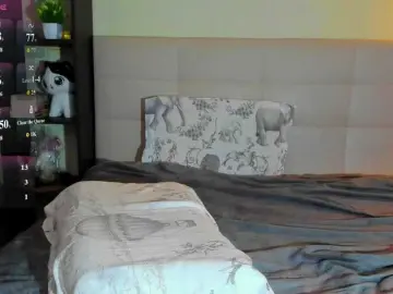 Tune-Godness  live sex cam