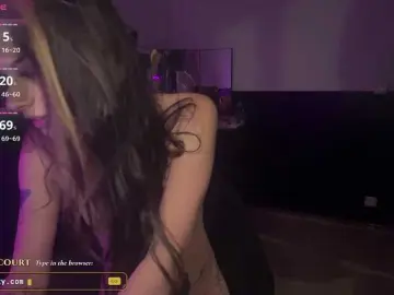 Queenpinky  live sex cam