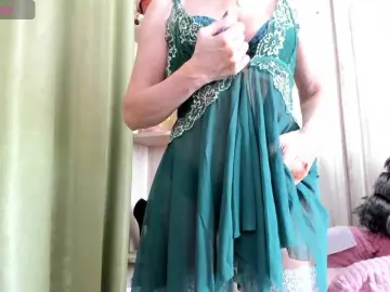 -Squirrel  live sex cam