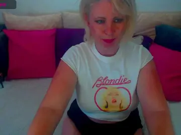 Alexin-McQueen  live sex cam