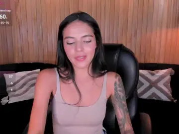 ArianaWest  live sex cam
