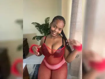 Curvy-maxy9  live sex cam