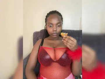 Curvy-maxy9  live sex cam