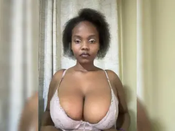 Curvy-maxy9  live sex cam