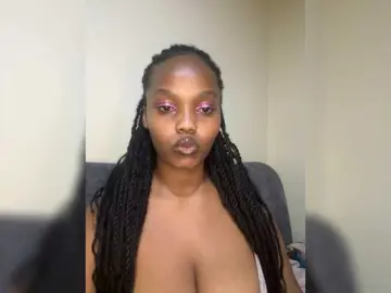 Curvy-maxy9  live sex cam
